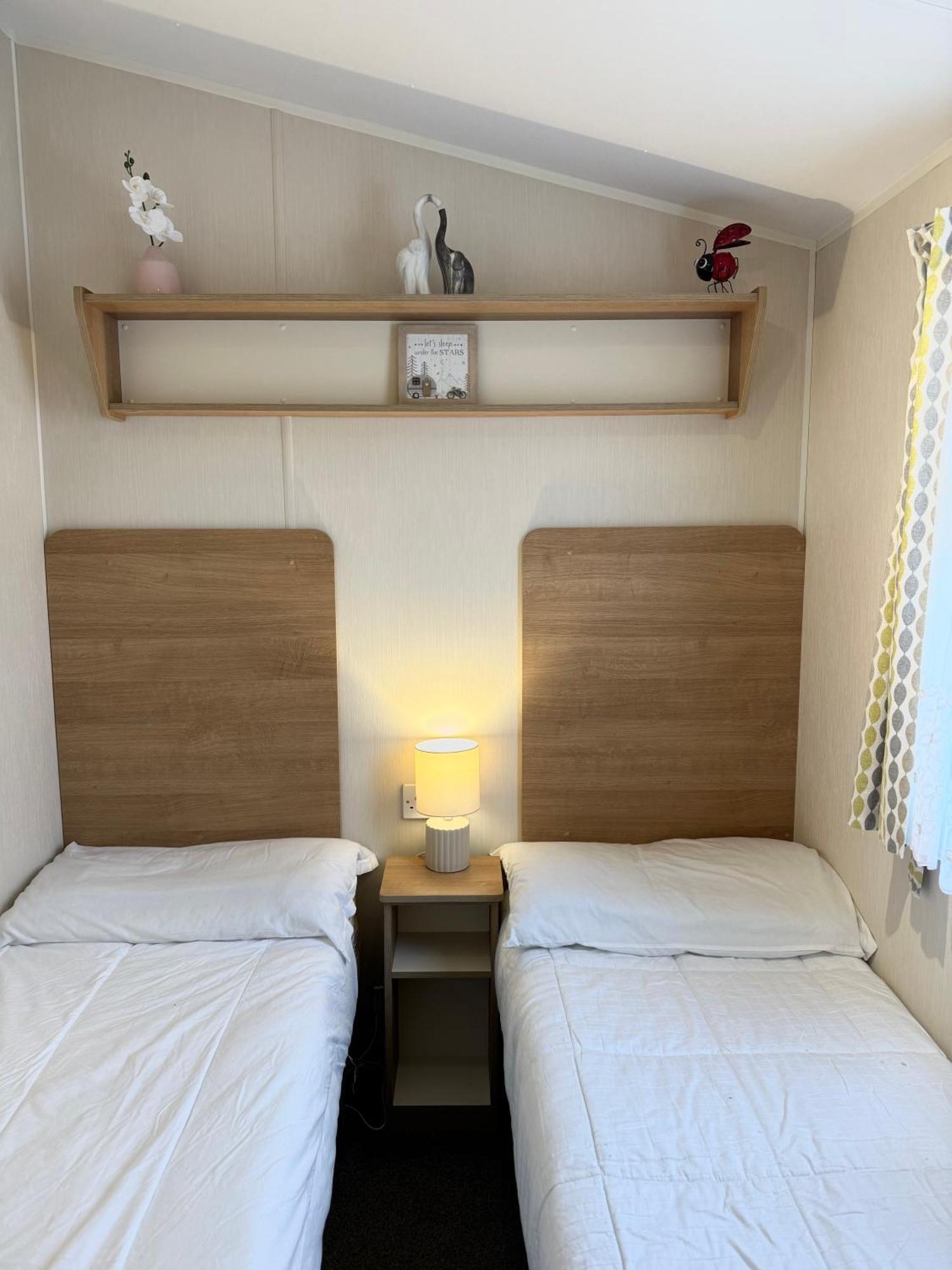 Oaken Caravan - Golden Sands Away Resorts Kinmel Bay المظهر الخارجي الصورة