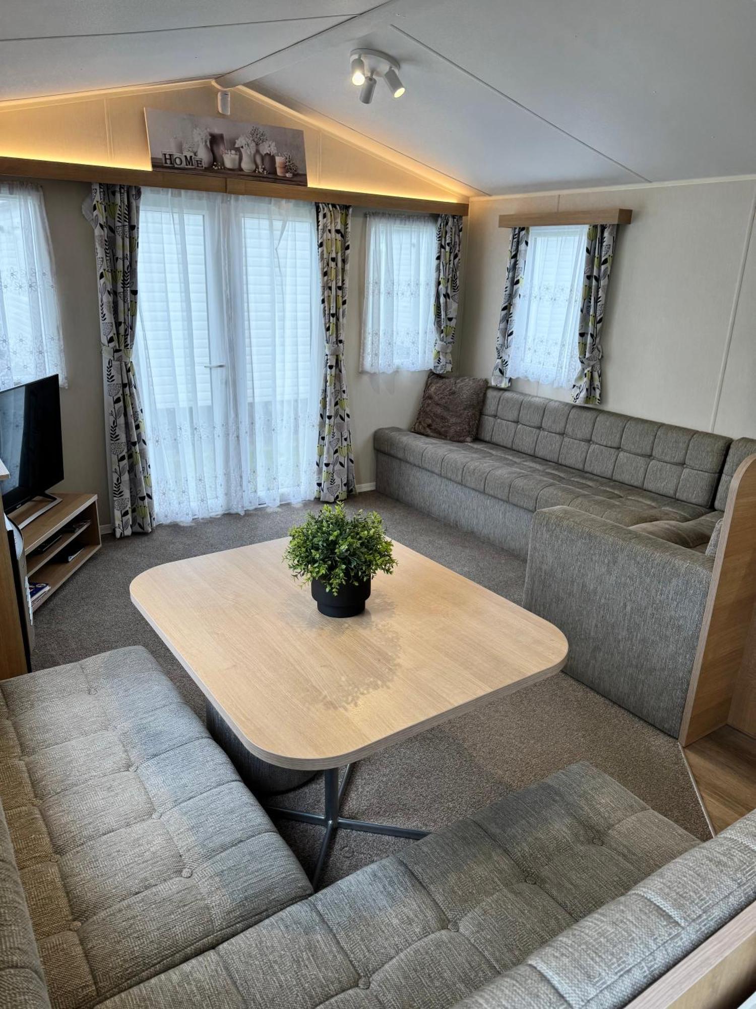 Oaken Caravan - Golden Sands Away Resorts Kinmel Bay المظهر الخارجي الصورة